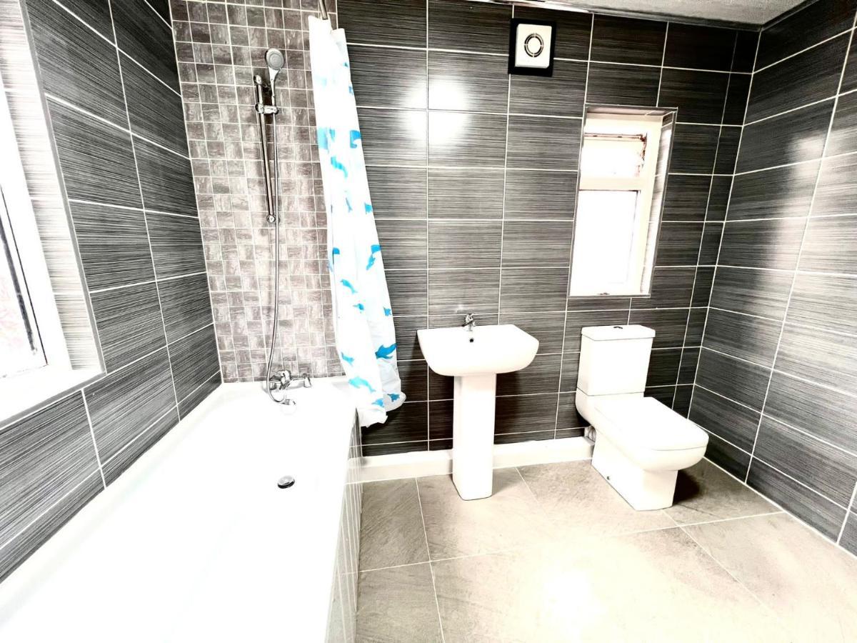 Relax Dotcom Apartment Manchester Exterior foto