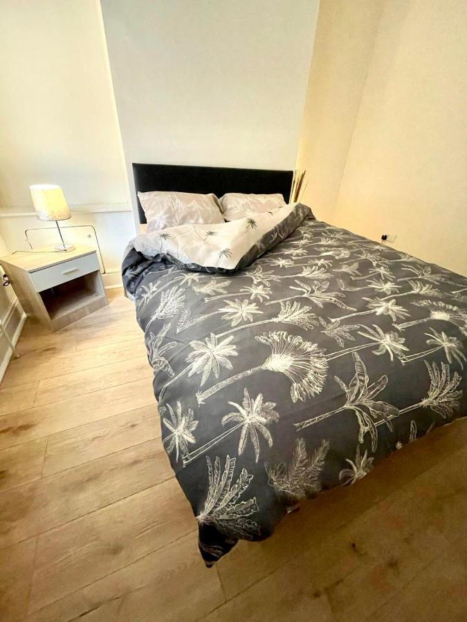 Relax Dotcom Apartment Manchester Exterior foto